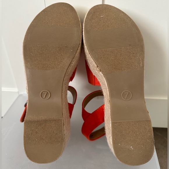 Universal Thread Morgan Wedges - Picture 11 of 12